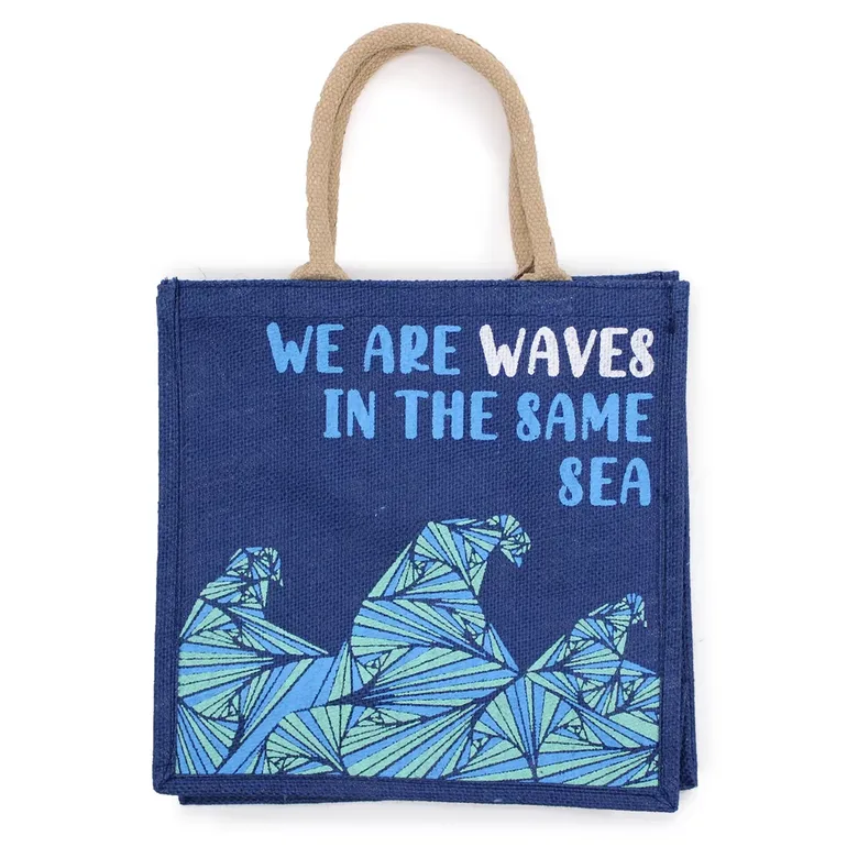 Apdrukāta džutas iepirkumu soma — We are Waves