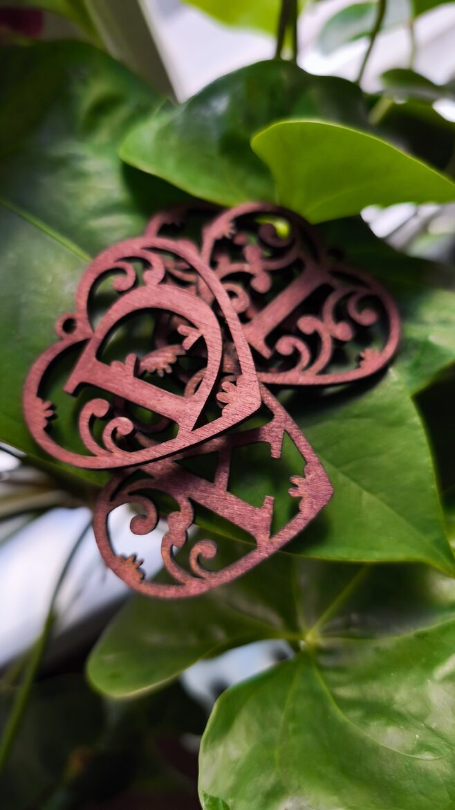 Wooden Keychain Heart Personalized with your LETTER (burgundy-brown)