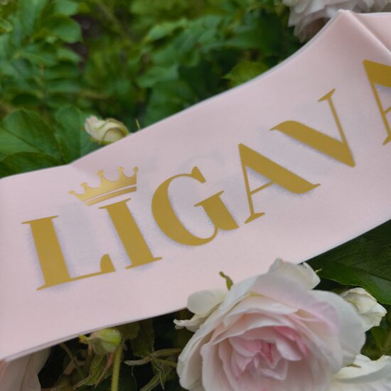 Līgavas lente Līgava ar kroni