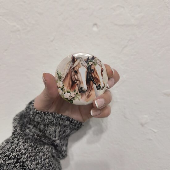 Mazs spogulītis Divi Zirgi