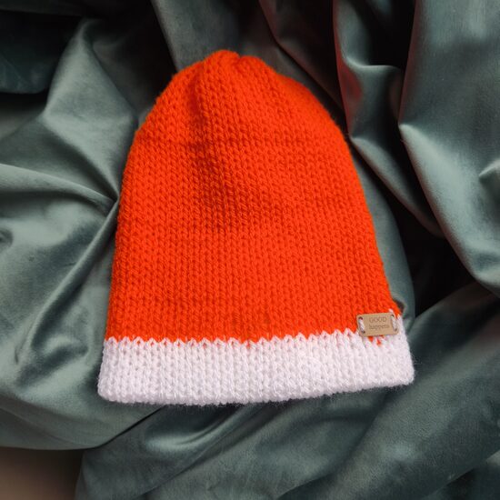 Cepure Oranžs ar baltu Beanie