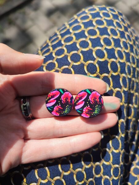 Auskari Ziedi tumsā n°35 #sarkans #violets #rozā