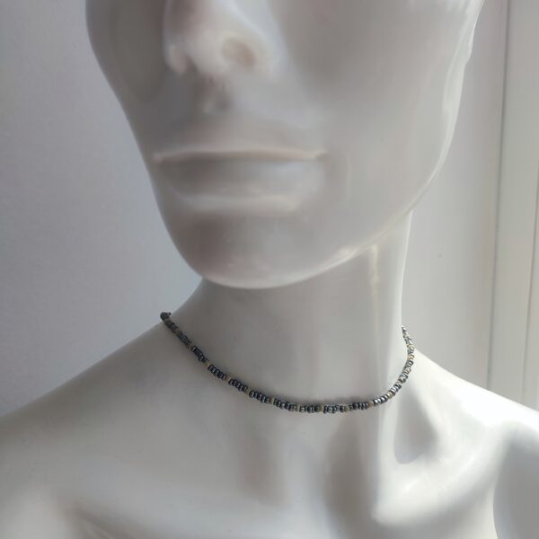 Smalku kristāliņu čokers #pelēks #bēšs