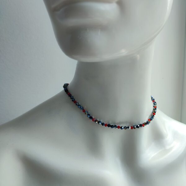 Smalku kristāliņu čokers #sarkans #melns #spīdīgs