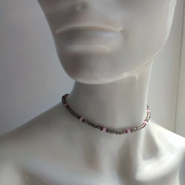 Smalku kristāliņu čokers #violets #rozā #pelēks