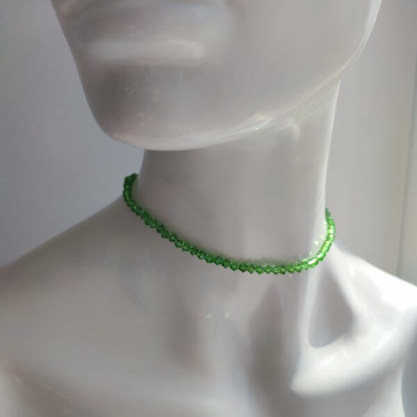 Smalku kristāliņu čokers #zaļš