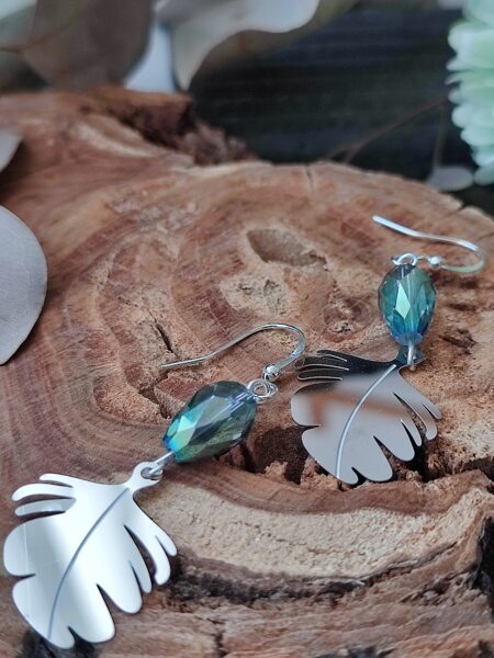 Auskari - Spalvas piekariņi ar kristāliem