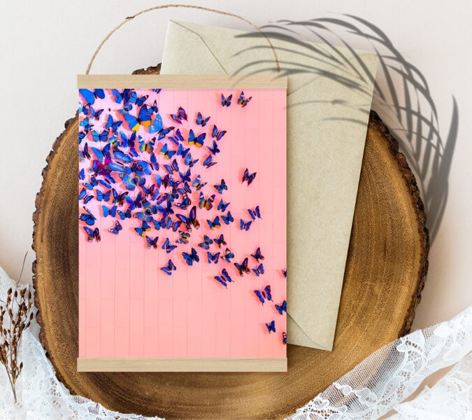 Sienas dekors #zili tauriņi uz rozā sienas  #violets #zils